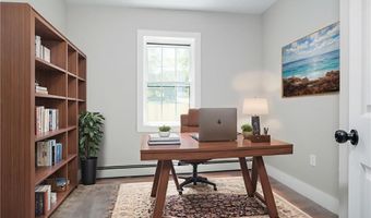 1008 Toll Gate Rd, Warwick, RI 02886
