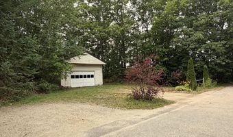 21 7th St, Auburn, ME 04210