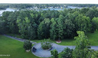 162 Sunshine Dr, Arapahoe, NC 28510