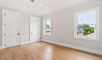 78 Shafter Ave, Albertson, NY 11507