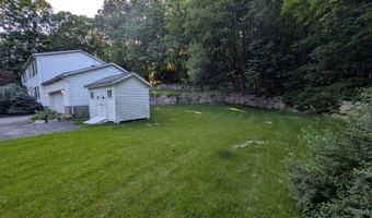 4 Panorama Dr, Alloway, NJ 07461