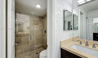3552 Magellan Cir 122, Aventura, FL 33180