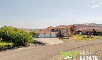 220 S Chugwater Dr, Cody, WY 82414