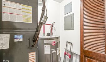 5186 Fairway Dr 34/2, Avon, IN 46123