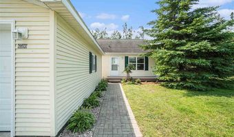 6590 6596 Admirals Pt, Alanson, MI 49706