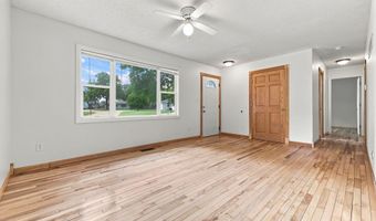 309 Colorado Cir, Ames, IA 50014