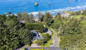 17454 BLUFF Dr, Brookings, OR 97415