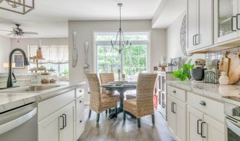 332 Hawthorne Ln, Barnegat, NJ 08005