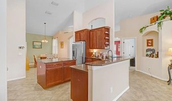 6803 CROMWELL GARDEN Dr, Apollo Beach, FL 33572