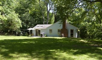 39 Taylor Rd, Bethel, CT 06801