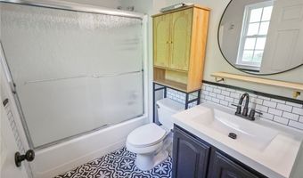 675 Village Green Blvd E, Adams Twp., PA 16046