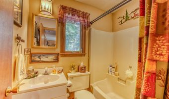 213 Puckerbrush Rd, Campton, NH 03223