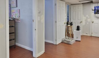 162 Waldo Ave, Belfast, ME 04915