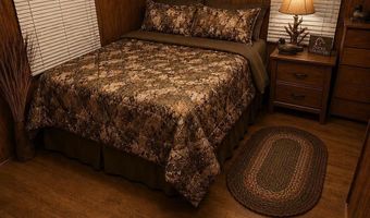 70 Green Head Ln, Altheimer, AR 72004