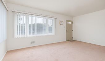 3422 Great Neck Rd, Amityville, NY 11701