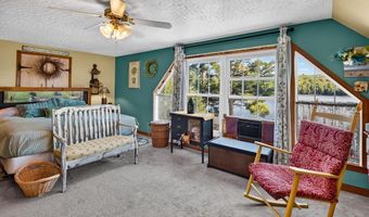202 Bear Cove Rd, Baileyville, ME 04694