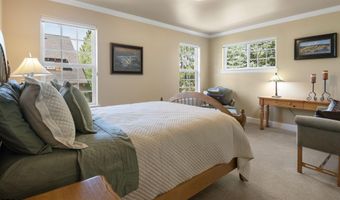 19350 SW Laurelhurst Way, Bend, OR 97702