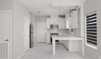 904 Deluxe St, Alamo, TX 78573