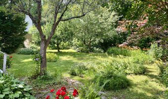 59 Cedar St, Belfast, ME 04915