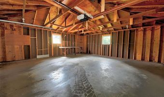 100 N McNamara Dr, Anamosa, IA 52205