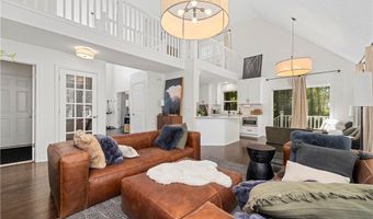 435 Country Walk, Amherst, OH 44001