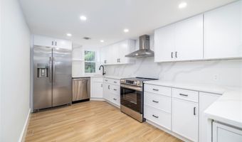 62 Central Ave, Amityville, NY 11701