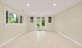 811 26TH Pl S, Arlington, VA 22202