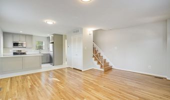 5004 8TH Rd S, Arlington, VA 22204