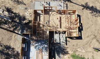 102 Wallace Ln, Blanchard, ID 83804