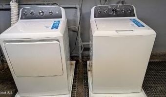 100 Ryckman Ave 1, Albany, NY 12208