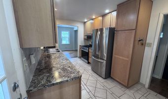 711 S Simon St, Ada, OH 45810