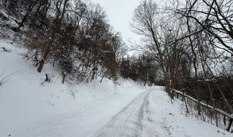 Straub Farm Rd, Aliquippa, PA 15001