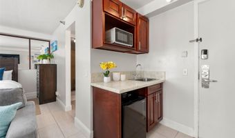 444 Kanekapolei St 508, Honolulu, HI 96815