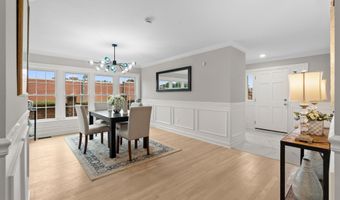 5190 BEDLINGTON Ter, Alexandria, VA 22304