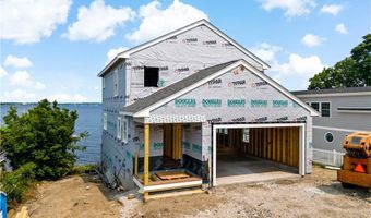92 King Philip Ave, Bristol, RI 02809
