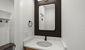 9191 Chapelle Cir, Anchorage, AK 99518