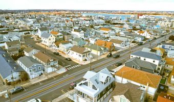 2 Beachcomber Ln 7-2, Point Pleasant Beach, NJ 08742