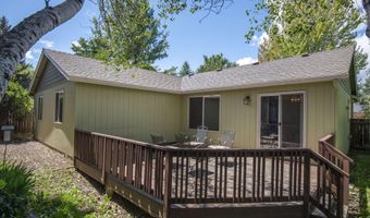 527 SW Forest Grove Dr, Bend, OR 97702