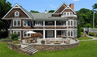 19 Ledge Rd, Bristol, RI 02809