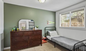742 SE Sun Ln, Bend, OR 97702