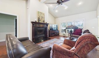 17 Valley View Rd, Batesville, AR 72501