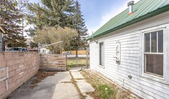 119 S Woodard Ave, Absarokee, MT 59001
