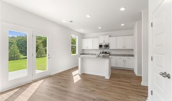 104 Bluefin St, Adairsville, GA 30103