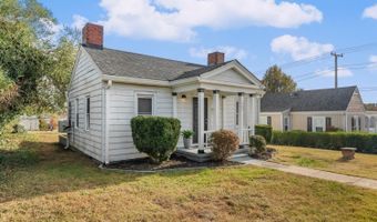 903 Park St, Altavista, VA 24517