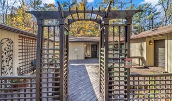 111 Hidden Pond Ln, Asheville, NC 28804