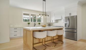 55 Indian Rock Rd, Bedford, NH 03110