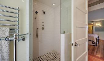 586 B St, Ashland, OR 97520