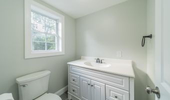 901 Palmer Ave, Holmdel, NJ 07733
