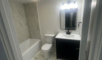 523 W South St, Bloomfield, IN 47424