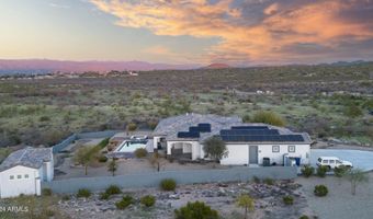 935 Happy Trl, Wickenburg, AZ 85390